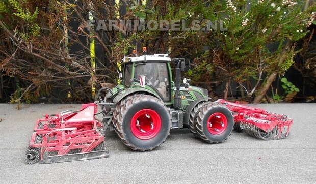 068. Fendt 516 rondom dubbellucht met Gregoire &amp; Benson zaaibed combinatie)