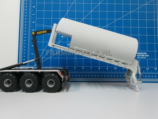 Carrier Mesttank + hefinrichting BOUWPAKKET t.b.v. (VMR Veenhuis) Haakarm carrier, bouwpakket basis 1:32 (HTD)                       