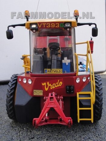 635.  Vredo trac dubbellucht cultuur met Monosem zaaier