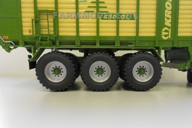 641. Krone ZX 450 Dubbeldoel wagen op Vredestein 800/45 R30.5 banden