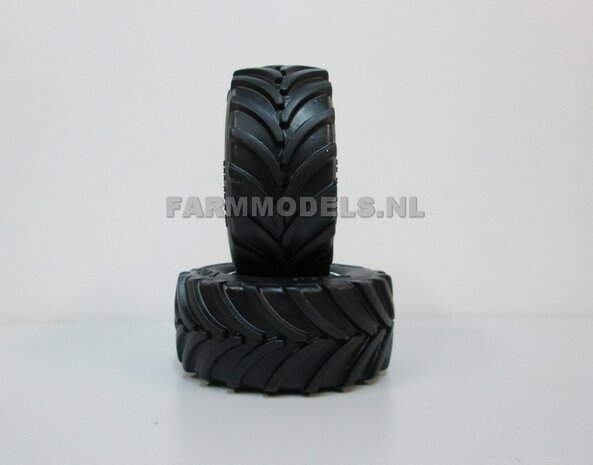 &Oslash; 68.2 x 31.3 mm: 2x Vredestein Traxion 900/60 R42 (achteras) banden  + NH Wit Diecast velgen 1:32 Universele set