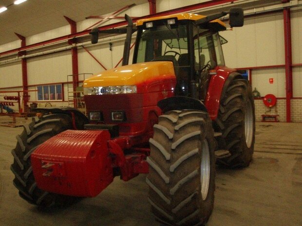 553. New Holland G240 Jan Veenhuis Fabrieks trekker, in Jan Veenhuis kleur