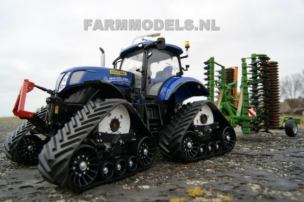 545. New Holland  op bredere rups onderstellen