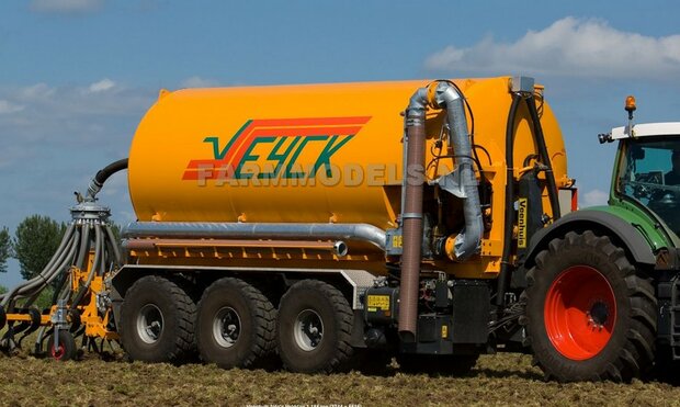 VOORBEELD FOTO&#039;S: (VMR Veenhuis) 3-asser haakarm Carrier (VORIGE VERSIE zonder 3D geprinte haak) Basis, asafstand 160 1:32 
