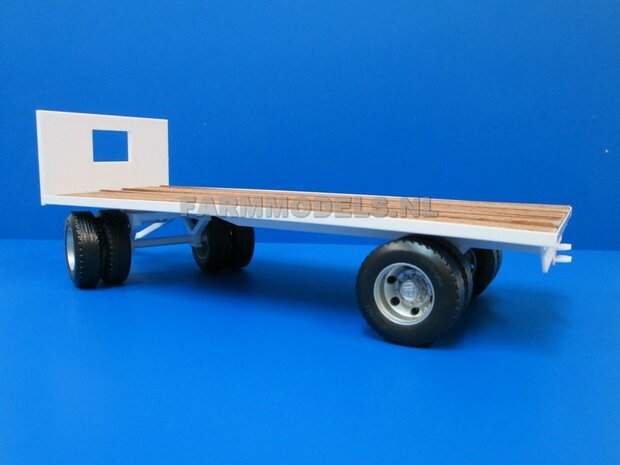 Bouwkit platte wagen 2- asser &quot;Oud&quot; + dubbellucht banden + houten bodemlatten + detail verlichting 1:32 (HTD)