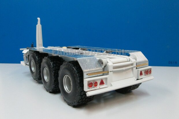 TIPS / Examples: (VMR Veenhuis) 3-axle Carrier tanks 1:32