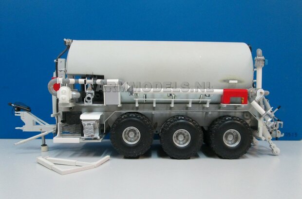 TIPS / Examples: (VMR Veenhuis) 3-axle Carrier tanks 1:32