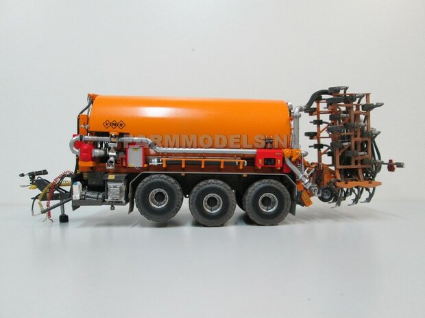 TIPS / Examples: (VMR Veenhuis) 3-axle Carrier tanks 1:32