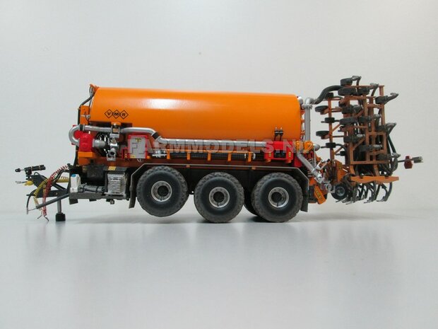 TIPS / Examples: (VMR Veenhuis) 3-axle Carrier tanks 1:32