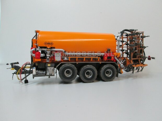 TIPS / Examples: (VMR Veenhuis) 3-axle Carrier tanks 1:32