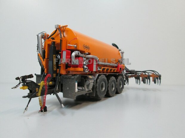 TIPS / Examples: (VMR Veenhuis) 3-axle Carrier tanks 1:32