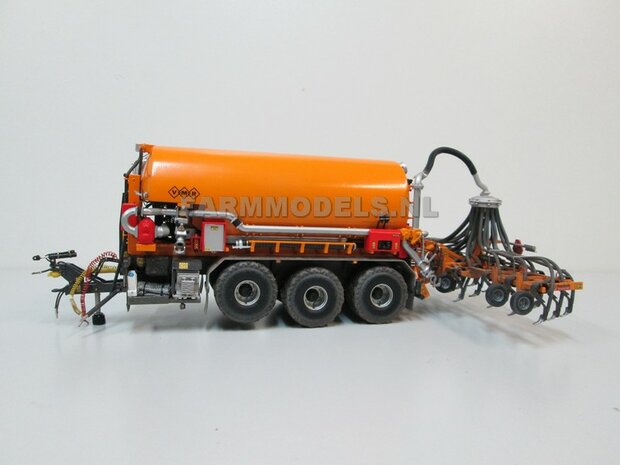 VOORBEELD FOTO&#039;S:  (VMR Veenhuis) 3-axle Carrier tanks 1:32
