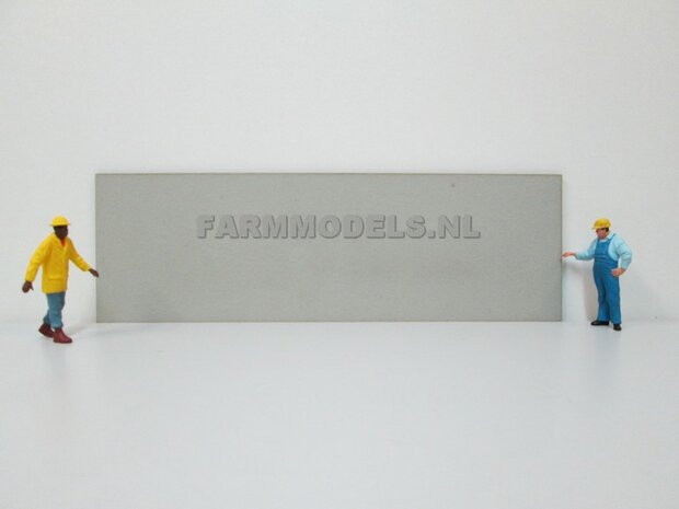 1x muurdeel Beton grijs mat, 250 x 80 x 3 mm, Hout in Betonkleur - t.b.v. (bewaar-) loods / stal / kantoor / huis, 1:32                          