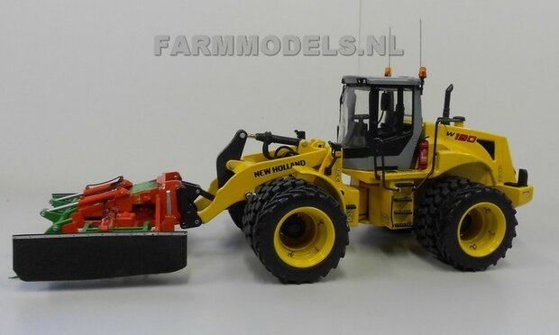 920. New Holland shovel, schaal 1:32, brede banden, snel wissel, Holaras kuilverdeler etc