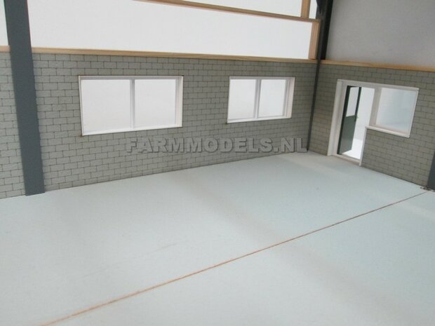 1x muurdeel Beton grijs mat + 1x Dubbele Deur uitsparing - 160 x 80 x 3 mm, Hout in Betonkleur - t.b.v. (bewaar-) loods / stal / kantoor / huis, 1:32