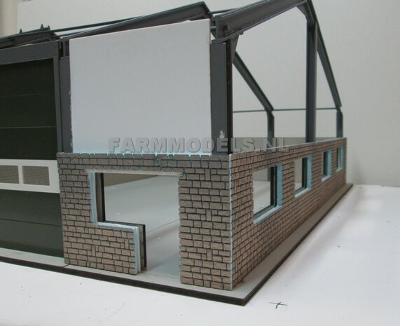 1x muurdeel Beton grijs mat + 1x raamuitsparing -, 160 x 80 x 3 mm, Hout in Betonkleur - t.b.v. (bewaar-) loods / stal / kantoor / huis, 1:32