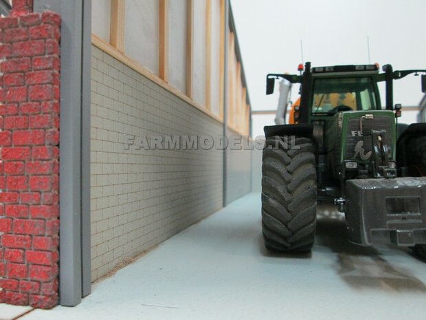 1x muurdeel Beton grijs mat + 1x Raam / Deur uitsparing- 160 x 80 x 3 mm, Hout in Betonkleur - t.b.v. (bewaar-) loods / stal / kantoor / huis, 1:32