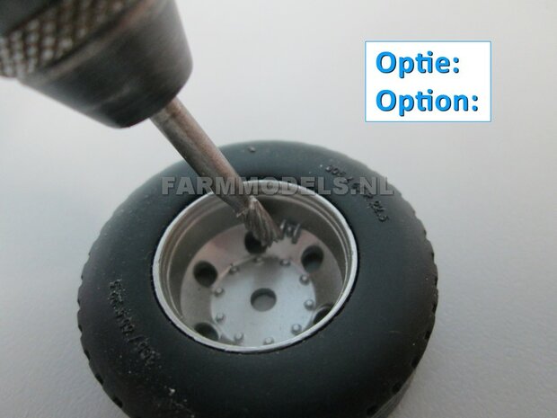 2x Ombouw / Inleg-deel + Center Ring t.b.v. Super Single / Smalle Truck banden (=velg kom+ring) NU BLANK GELEVERD, &Oslash; 17.3 x 5 mm, 1:32                               