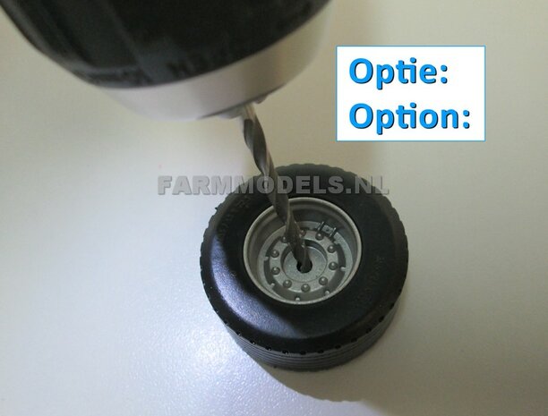 2x Ombouw / Inleg-deel + Center Ring t.b.v. Super Single / Smalle Truck banden (=velg kom+ring) NU BLANK GELEVERD, &Oslash; 17.3 x 5 mm, 1:32                               