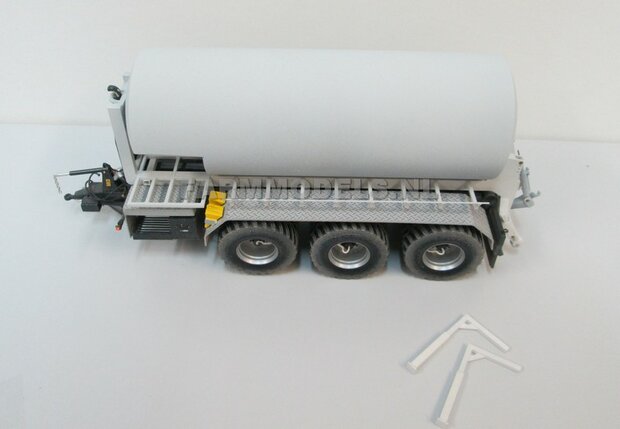 Carrier Mesttank + hefinrichting bouwpakket t.b.v. (Jan Veenhuis) Haakarm carrier, bouwpakket basis 1:32                     