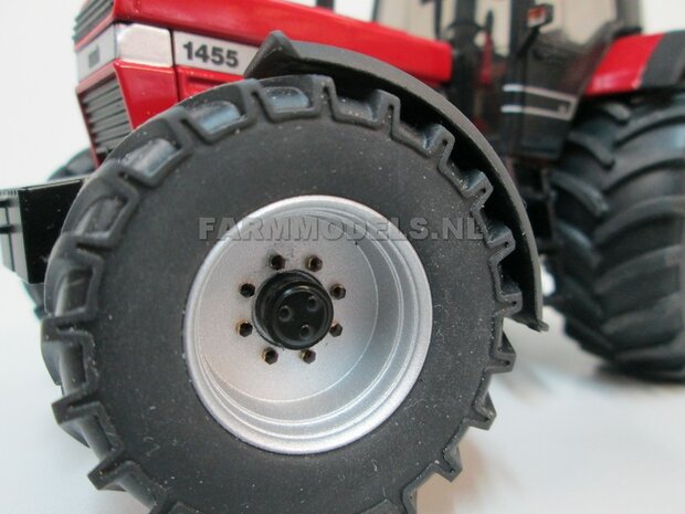 Aluminium Achteras velgen + bredere banden, geschikt voor de SCHUCO Case &amp; IH 1255 / 1455  Massieve Aluminium velgen 1:32                  