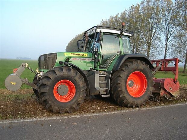 172. Van Werven Fendt 930 met AHWI bosfrees 