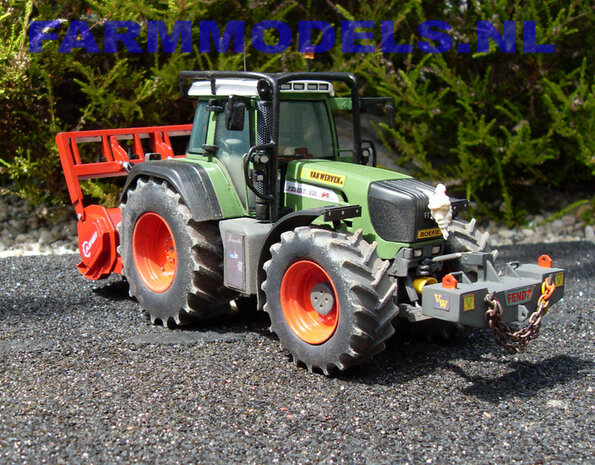 172. Van Werven Fendt 930 met AHWI bosfrees 