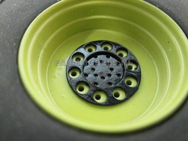 &Oslash; 47 mm: 4x brede banden + alu. velgen MB Trac 1100 , Velgen MB Trac groen + zwarte planeetkappen + wielboutringen, geschikt voor MB trac 1100 1:32            