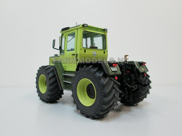 &Oslash; 47 mm: 4x brede banden + alu. velgen MB Trac 1100 , Velgen MB Trac groen + zwarte planeetkappen + wielboutringen, geschikt voor MB trac 1100 1:32            