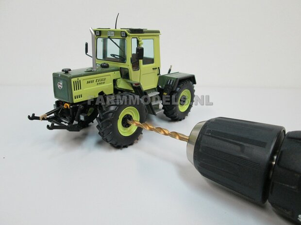 &Oslash; 47 mm: 4x brede banden + alu. velgen MB Trac 1100 , Velgen MB Trac groen + zwarte planeetkappen + wielboutringen, geschikt voor MB trac 1100 1:32            