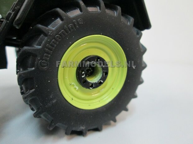 &Oslash; 47 mm: 4x brede banden + alu. velgen MB Trac 1100 , Velgen MB Trac groen + zwarte planeetkappen + wielboutringen, geschikt voor MB trac 1100 1:32            