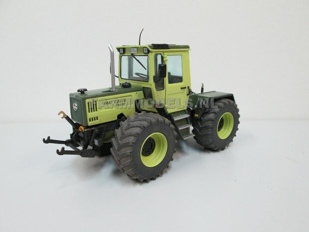 &Oslash; 47 mm: 4x brede banden + alu. velgen MB Trac 1100 , Velgen MB Trac groen + zwarte planeetkappen + wielboutringen, geschikt voor MB trac 1100 1:32            