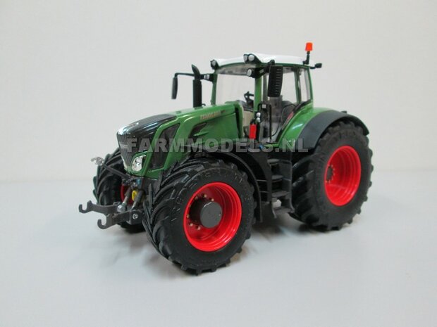 VOORBEELD FOTO&#039;S Fendt 828 Vario S4 (2015), Brede banden + spatborden + trekhaak - 1:32 Wiking Handmatig verbouwd / Manually rebuilt   VOORBEELDFOTO