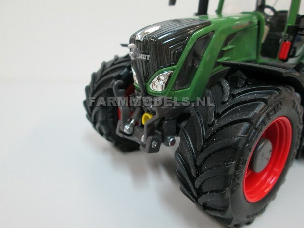 VOORBEELD FOTO&#039;S Fendt 828 Vario S4 (2015), Brede banden + spatborden + trekhaak - 1:32 Wiking Handmatig verbouwd / Manually rebuilt   VOORBEELDFOTO