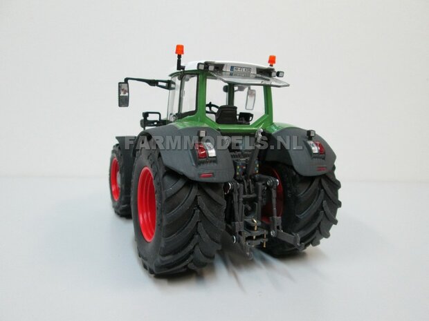 VOORBEELD FOTO&#039;S Fendt 828 Vario S4 (2015), Brede banden + spatborden + trekhaak - 1:32 Wiking Handmatig verbouwd / Manually rebuilt   VOORBEELDFOTO