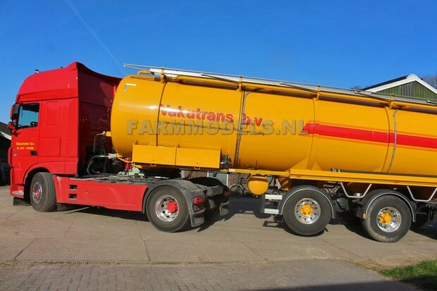 Mestoplegger + SuperSingle Banden (VMA / D-Tec) 3 asser mest trailer (slurrytanker) Bouwpakket Basis 1:32 (HTD)          