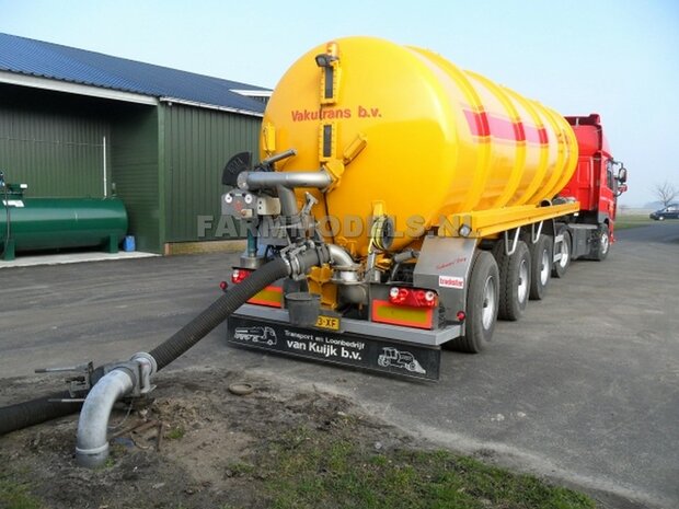 Mestoplegger + SuperSingle Banden (VMA / D-Tec) 3 asser mest trailer (slurrytanker) Bouwpakket Basis 1:32 (HTD)          