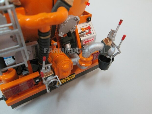 Mestoplegger + SuperSingle Banden (VMA / D-Tec) 3 asser mest trailer (slurrytanker) Bouwpakket Basis 1:32      