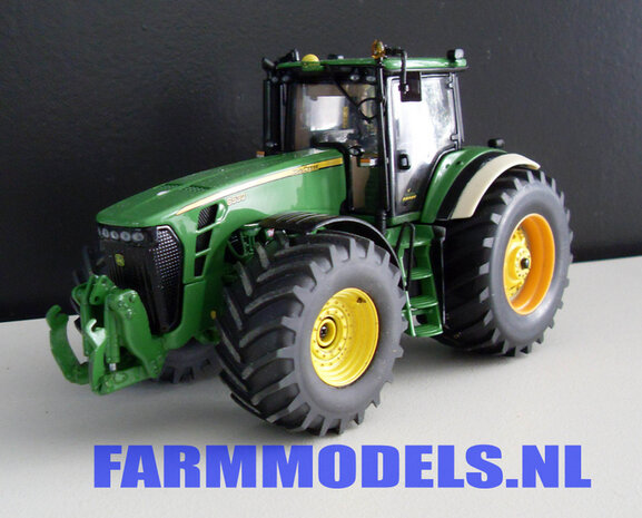 2x Spatbordverbreders achteras (o.a. voor Fendt 936/ 939/ 942, John Deere 8530 en MF 8690 serie)  1:32  