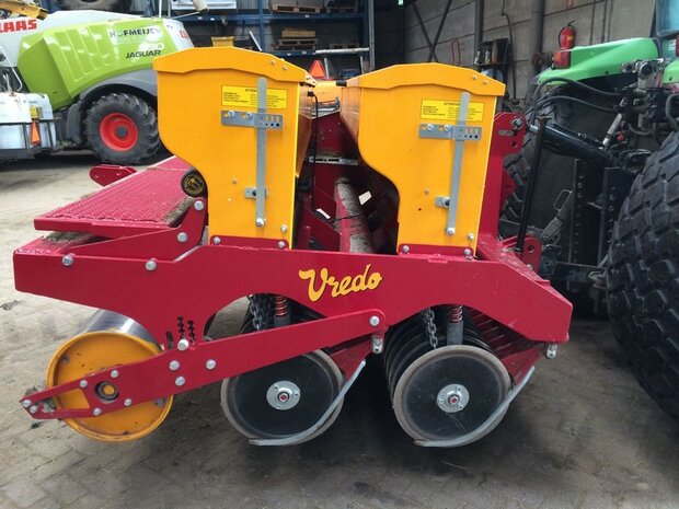 VRE-10101 Vredo Dual Depth zijkant afdek kap stickerset op transparant, 1:32