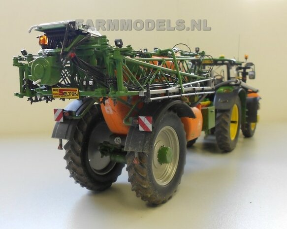 327. John Deere 6210R met Amazone UX 5200 Veldspuit en Amazone fronttank FT 1001 Agri Service Selten