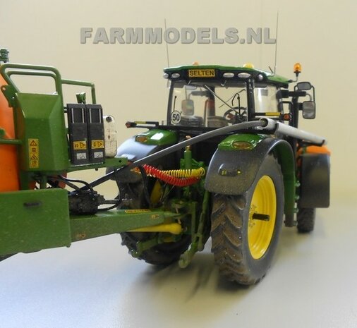 327. John Deere 6210R met Amazone UX 5200 Veldspuit en Amazone fronttank FT 1001 Agri Service Selten