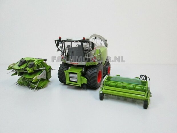 Claas Jaguar 860 op Brede banden + 1x Orbis 750 + PU 300 graspickup &amp; koel roosters geplaatst op hakselaar 1:32, Wiking