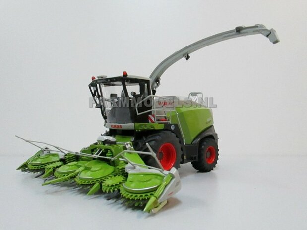 Claas Jaguar 860 op Brede banden + 1x Orbis 750 + PU 300 graspickup &amp; koel roosters geplaatst op hakselaar 1:32, Wiking