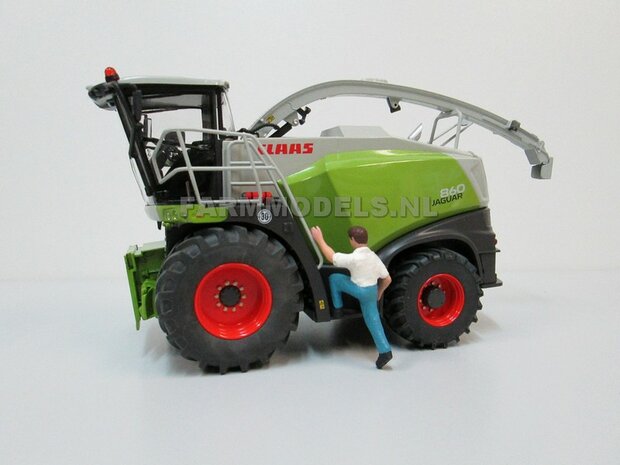 Claas Jaguar 860 op Brede banden + 1x Orbis 750 + PU 300 graspickup &amp; koel roosters geplaatst op hakselaar 1:32, Wiking