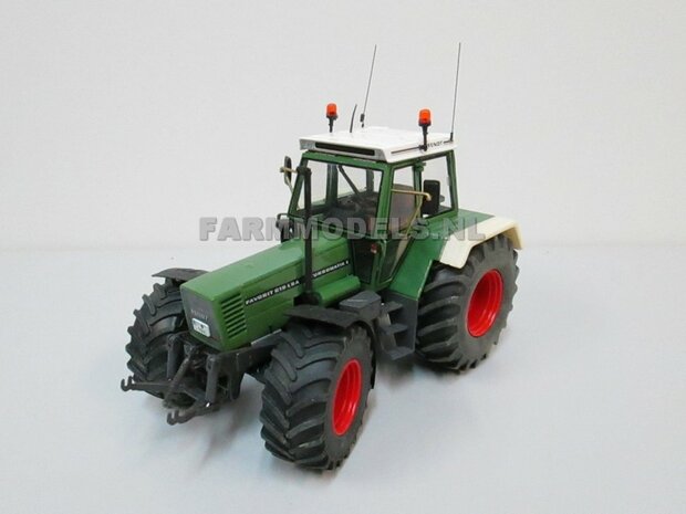 2x Spatbordverbreders geschikt voor de Fendt 615/ 612 WeiseToys 1:32 