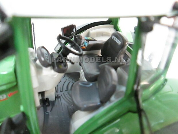 VOORBEELD FOTO&#039;S Fendt 939 Vario G2 (2014/Tier IV), Brede banden + spatborden + trekhaak + antennes- 1:32 Wiking Handmatig verbouwd / Manually rebuilt