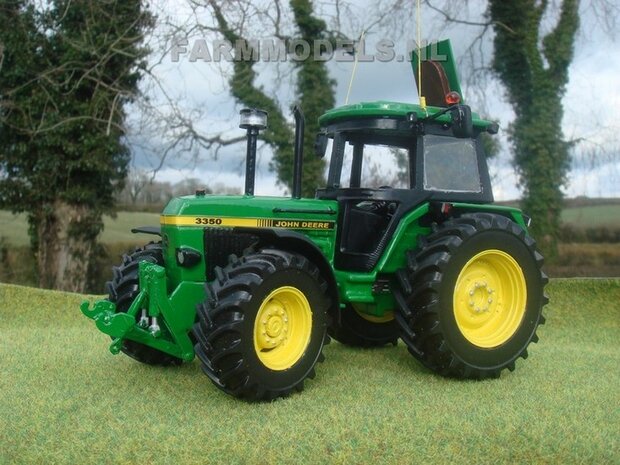 326. John Deere 3350