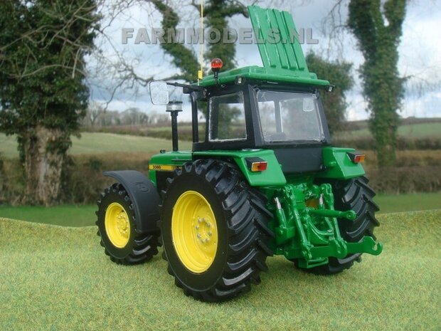 326. John Deere 3350