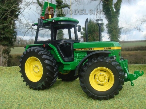 326. John Deere 3350